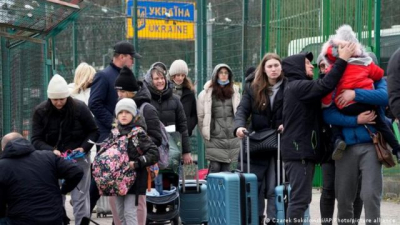 Усе менше українських біженців хоче повернутися в країну