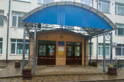 Повідомлення про ймовірну небезпеку: поліцейські Київщини завершили перевірку шкіл на Броварщині