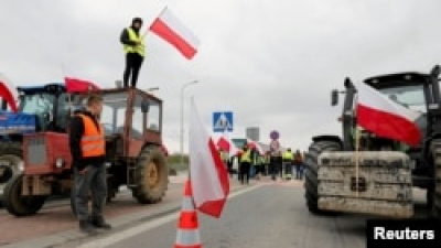 Митниця попереджає про можливе блокування пункту пропуску «Медика» на кордоні з Польщею