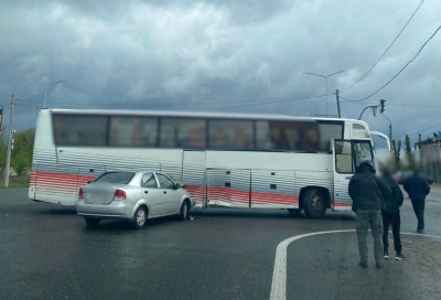 На Броварщині легкових в’їхав у автобус